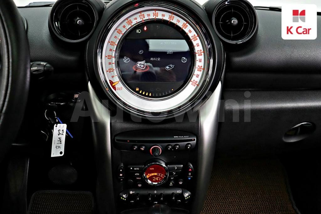 2014 MINI COOPER COUNTRYMAN D BASIC - 9