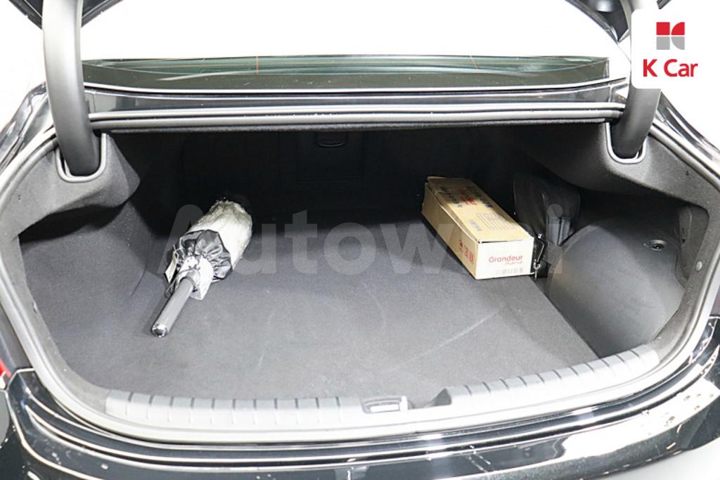 2018 HYUNDAI GRANDEUR IG HYBRID AZERA PREMIUM - 18