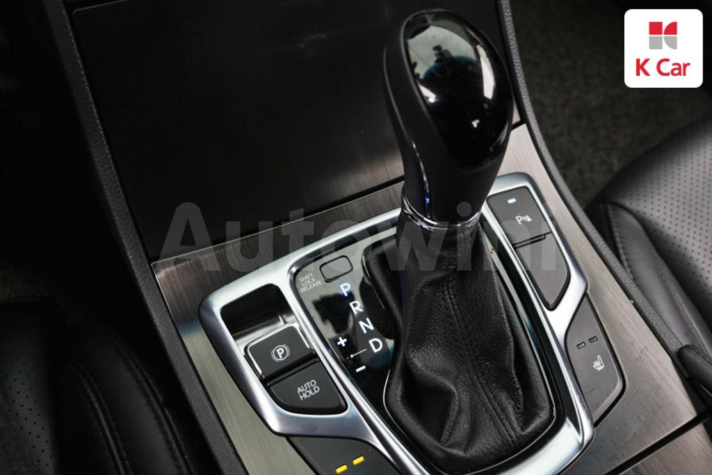 2016 HYUNDAI GRANDEUR HG AZERA PREMIUM - 11