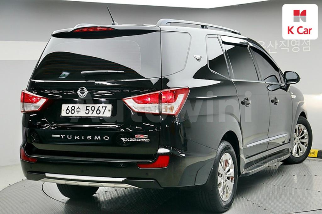 2016 SSANGYONG KORANDO TURISMO 4WD RX 9 SEATS - 2