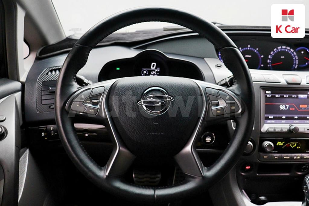 2016 SSANGYONG KORANDO TURISMO 4WD RX 9 SEATS - 16