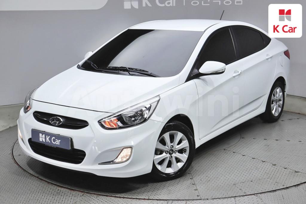 KMHCT41BEHU305286 2017 HYUNDAI ACCENT  1.4 VVT MORDERN-2