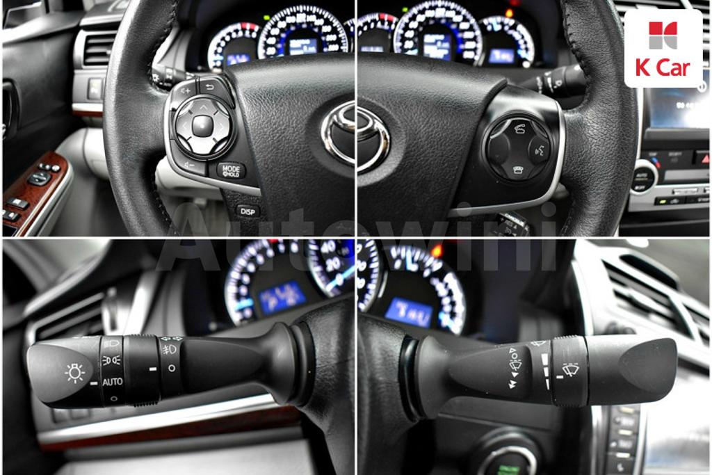 2013 TOYOTA  CAMRY 2.5 XLE - 13