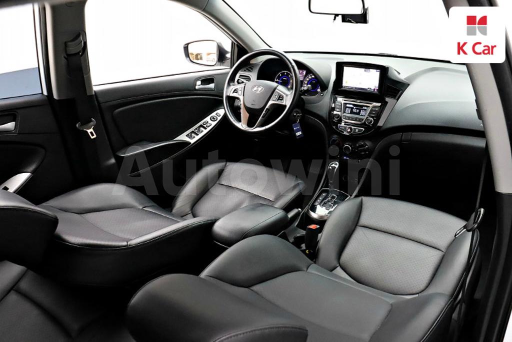 KMHCT51UGHU340263 2017 HYUNDAI ACCENT  WIT DIESEL 1.6 VGT MORDERN-4