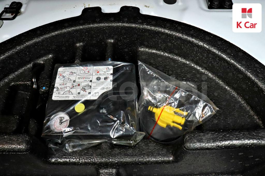 2017 HYUNDAI ACCENT  WIT DIESEL 1.6 VGT MORDERN - 19