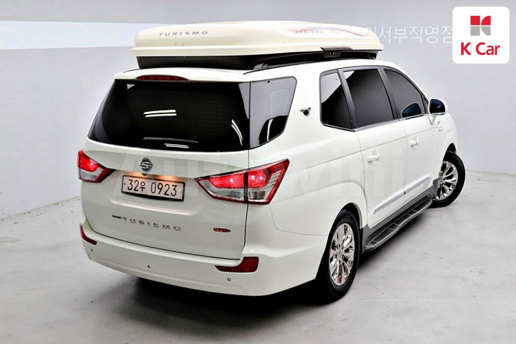 2016 SSANGYONG KORANDO TURISMO 4WD OUTDOOR EDITION 9 SEATS - 4