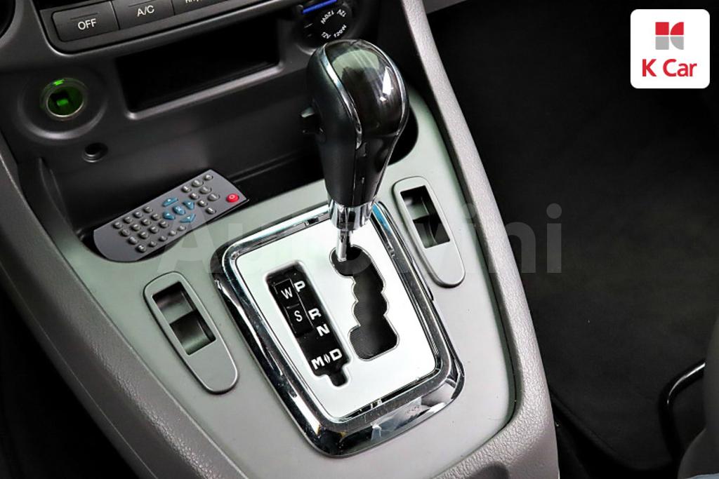 2016 SSANGYONG KORANDO TURISMO 4WD OUTDOOR EDITION 9 SEATS - 12