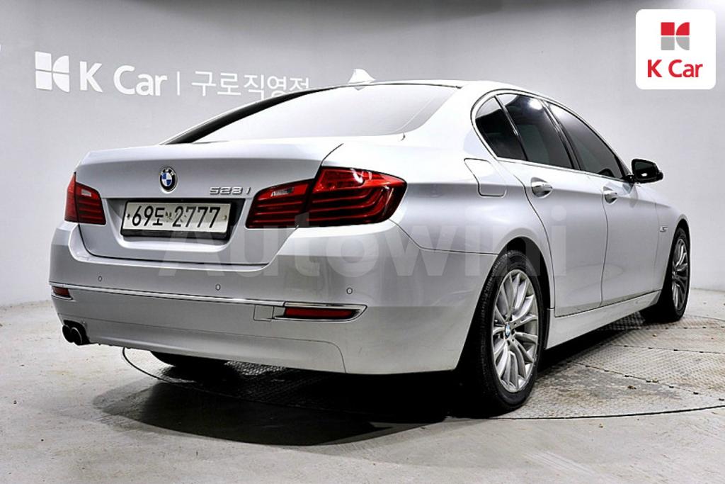 2014 BMW 5 SERIES F10  528I LUXURY - 4