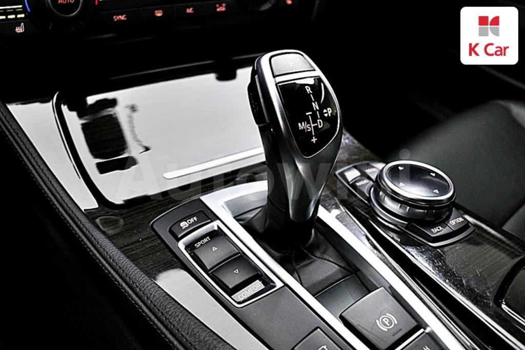 2014 BMW 5 SERIES F10  528I LUXURY - 12