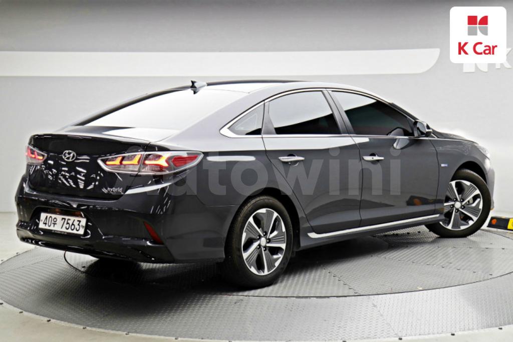 2018 HYUNDAI SONATA RISE HYBRID PREMIUM - 4