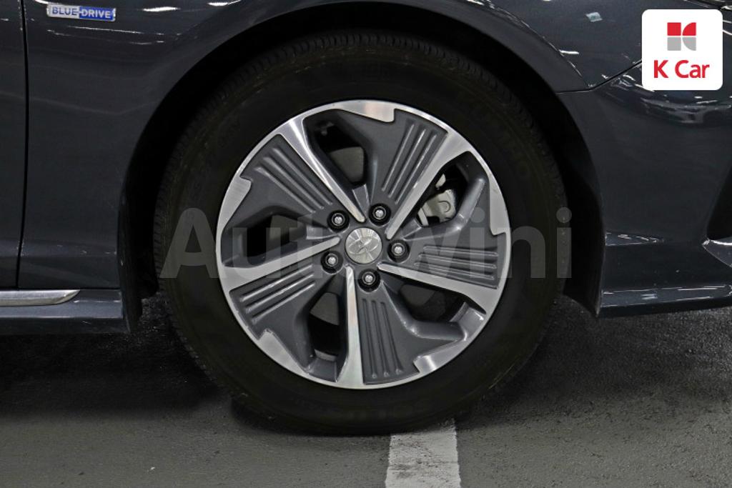 2018 HYUNDAI SONATA RISE HYBRID PREMIUM - 19