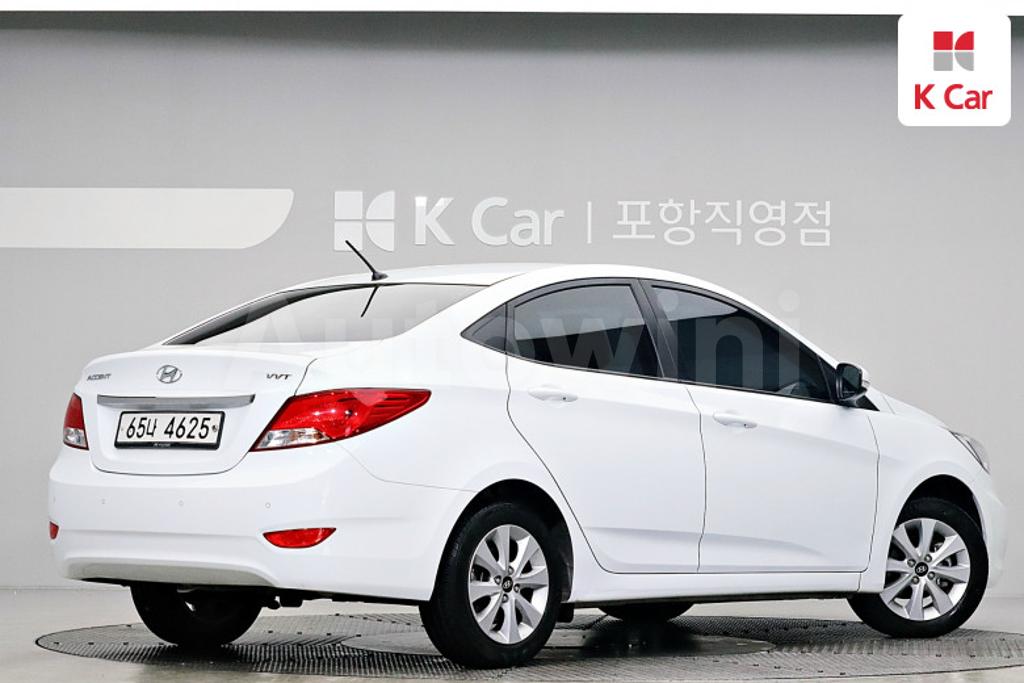 KMHCT41BEHU278878 2017 HYUNDAI ACCENT  1.4 VVT MORDERN-3