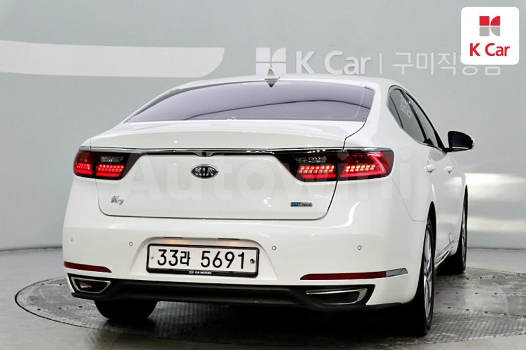 KNALA41GBHA005760 2017 KIA  K7 HYBRID CADENZA PRESTIGE-3