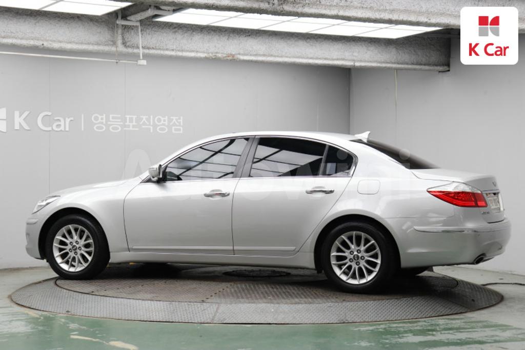 KMHGA41ABBU120538 2011 HYUNDAI GENESIS BH330 GRAND-4