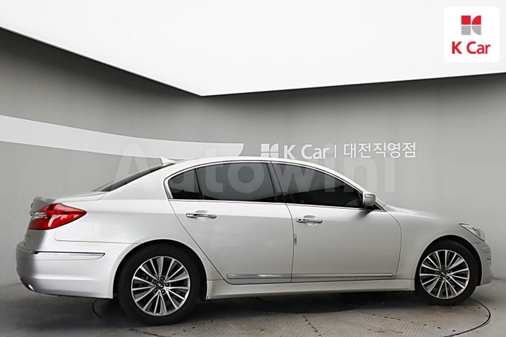 KMHGA41BBDU216331 2013 HYUNDAI GENESIS BH330 PREMIUM-2