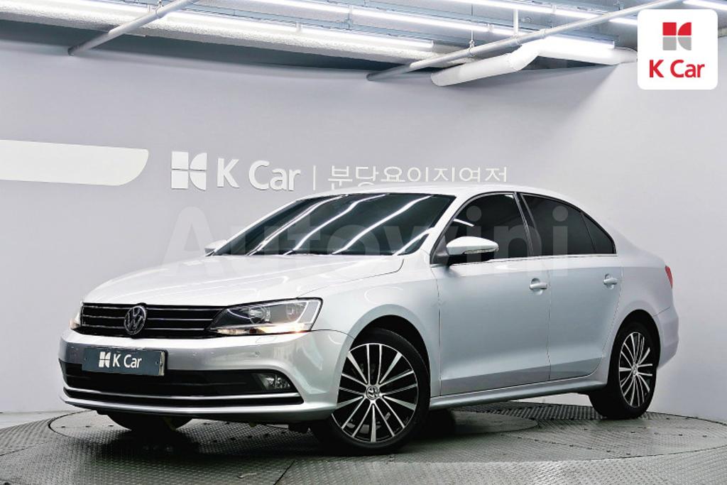 WVWZZZ16ZFM025029 2015 VOLKSWAGEN  JETTA 2.0 TDI BLUE-MOTION-0
