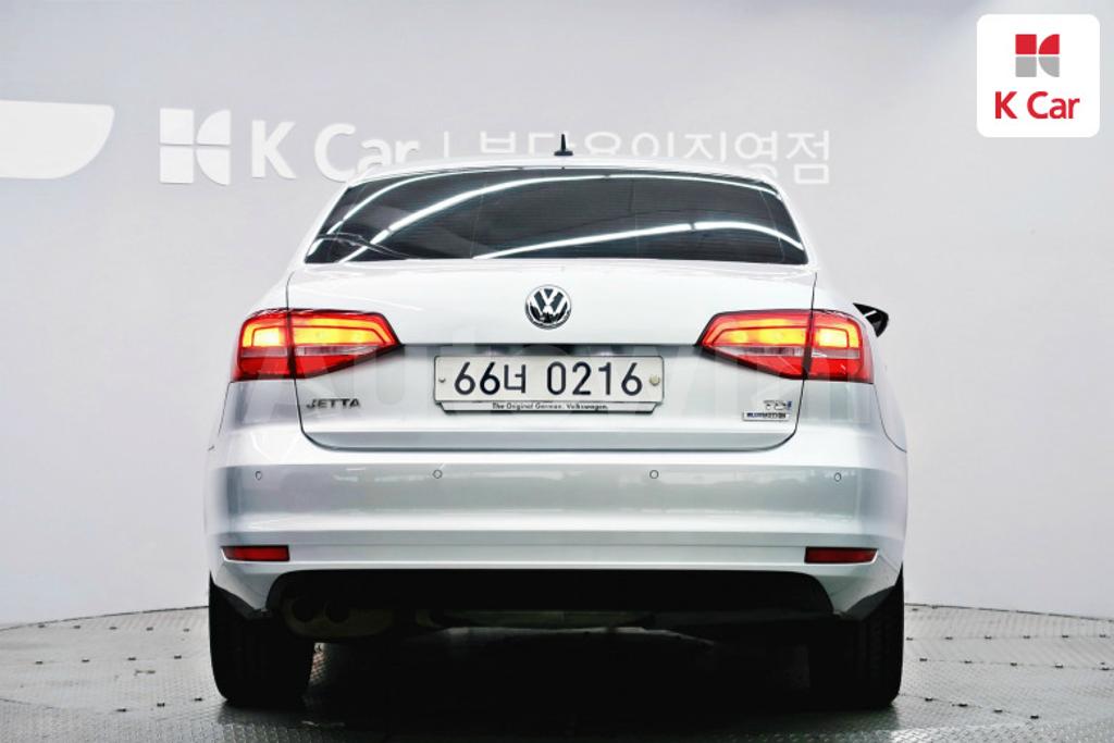 WVWZZZ16ZFM025029 2015 VOLKSWAGEN  JETTA 2.0 TDI BLUE-MOTION-2