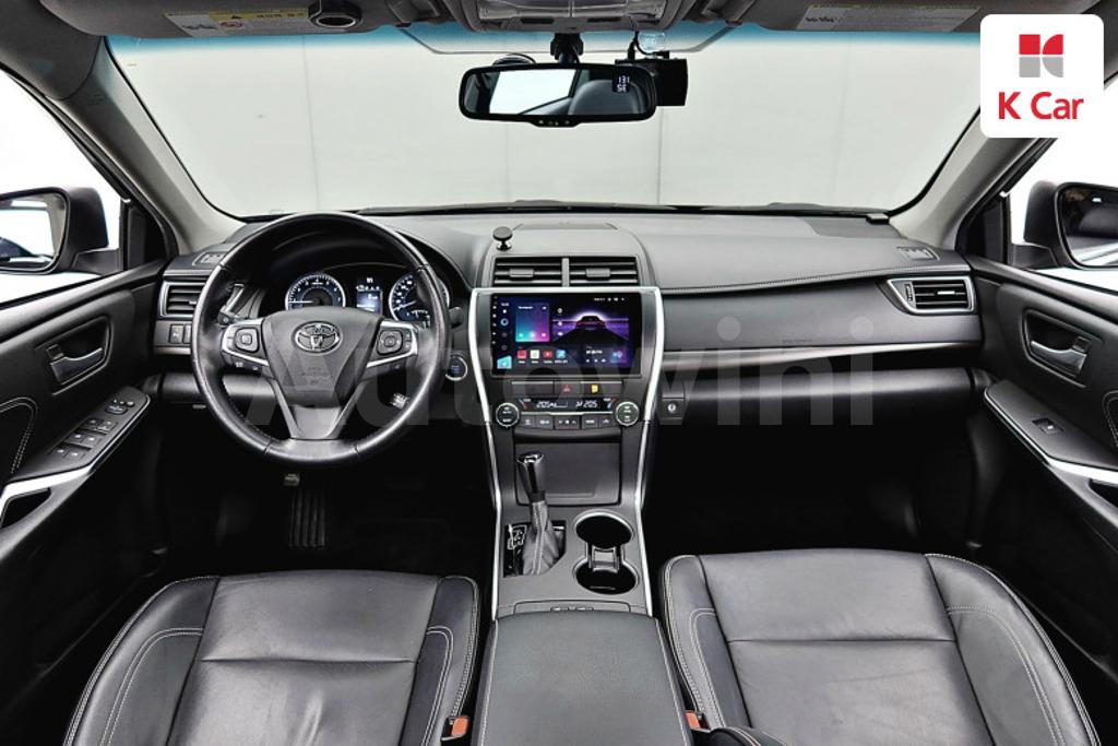 2015 TOYOTA  CAMRY 2.5 XLE - 13