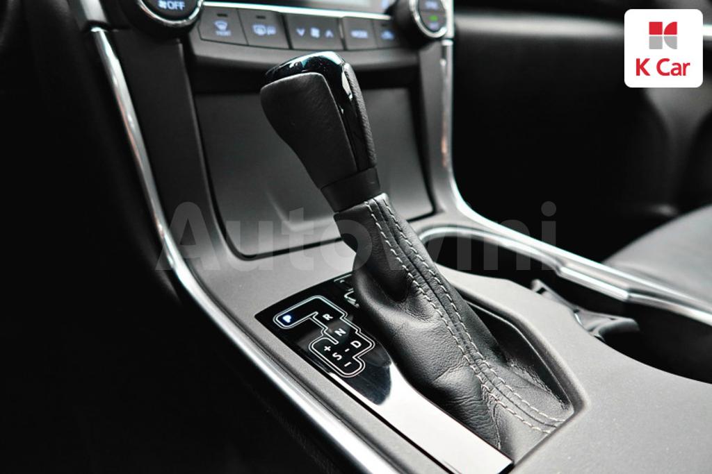 2015 TOYOTA  CAMRY 2.5 XLE - 15