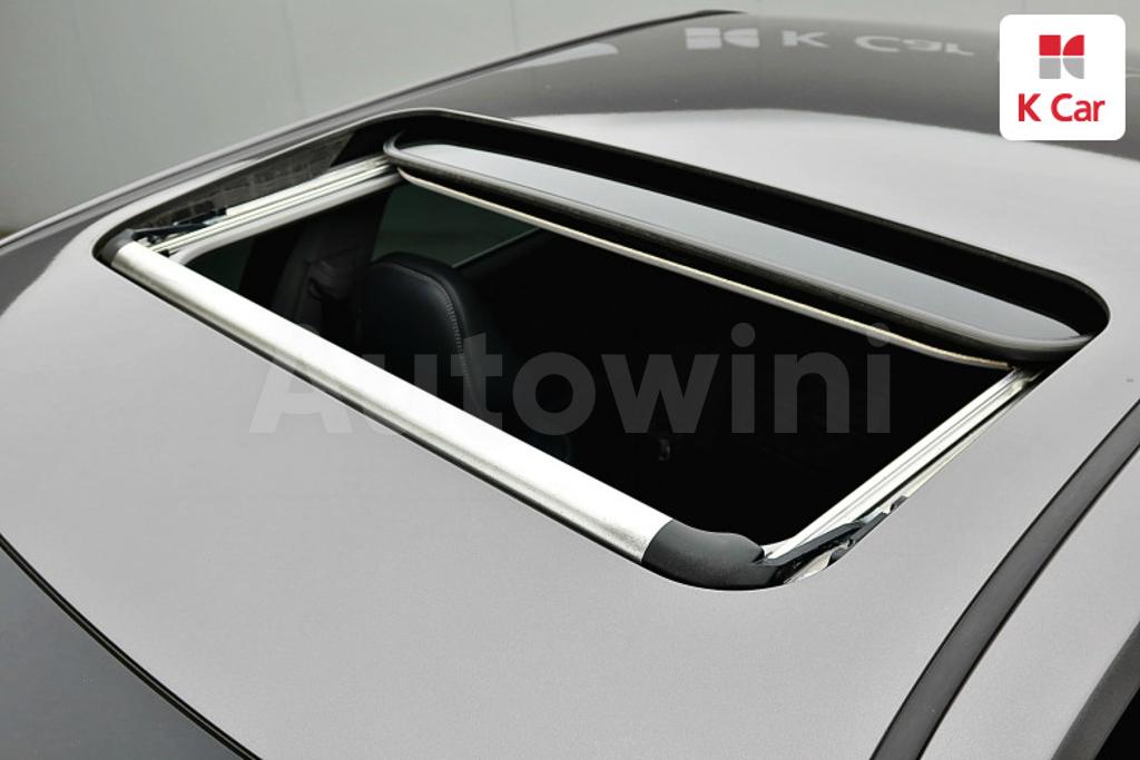 2015 TOYOTA  CAMRY 2.5 XLE - 19