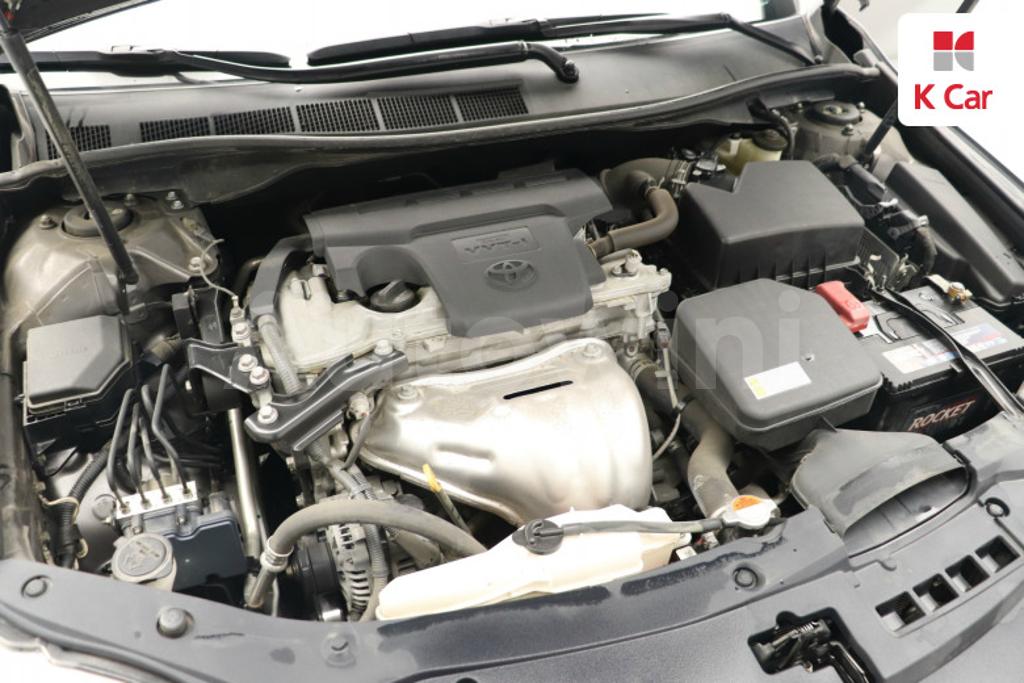 2016 TOYOTA  CAMRY 2.5 XLE - 7