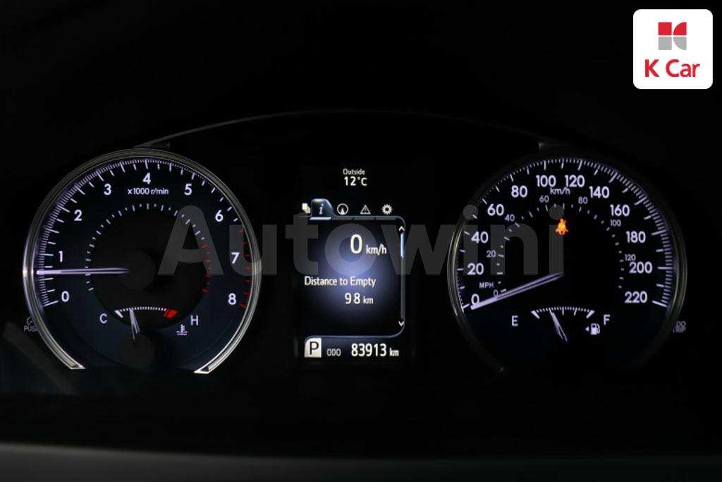 2016 TOYOTA  CAMRY 2.5 XLE - 8
