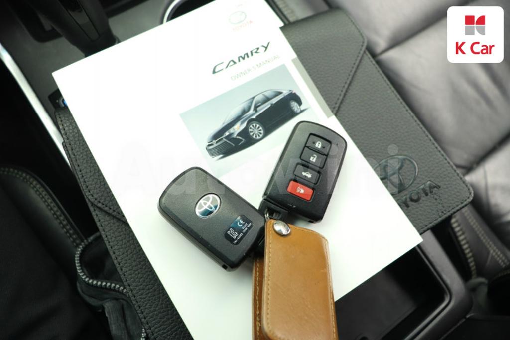 2016 TOYOTA  CAMRY 2.5 XLE - 9