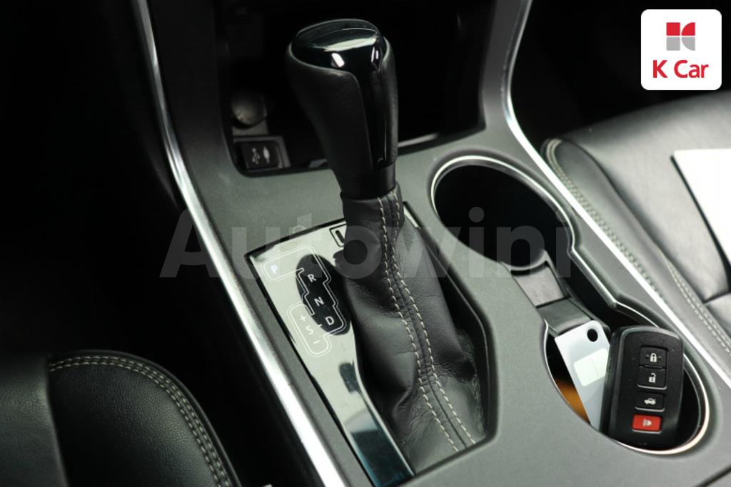 2016 TOYOTA  CAMRY 2.5 XLE - 11