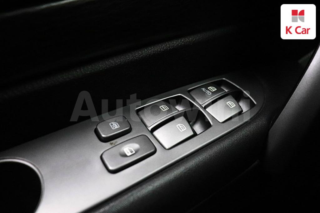 2018 SSANGYONG KORANDO TURISMO 4WD TX 9 SEATS - 13