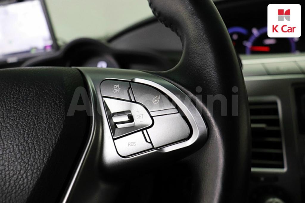2018 SSANGYONG KORANDO TURISMO 4WD TX 9 SEATS - 15