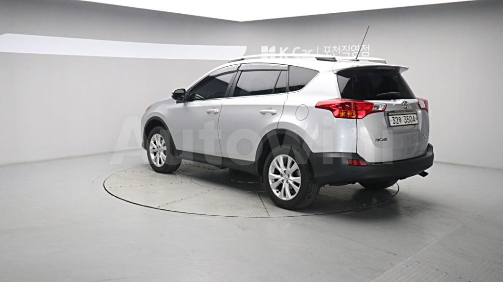 2015 TOYOTA RAV4 2.5 4WD - 7