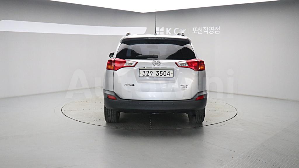 2015 TOYOTA RAV4 2.5 4WD - 9