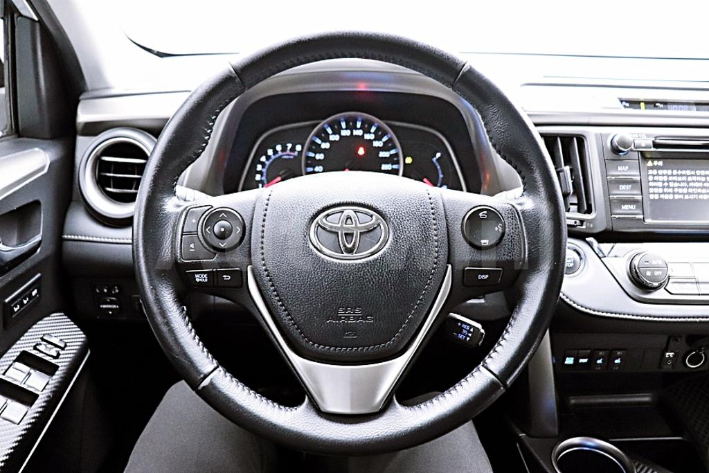 2015 TOYOTA RAV4 2.5 4WD - 28