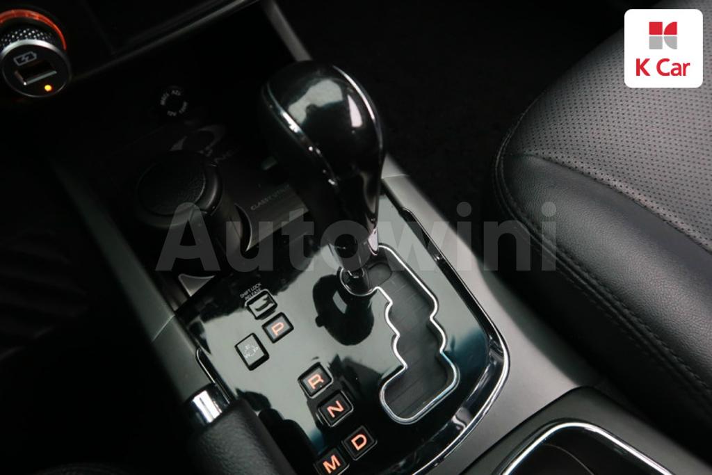 2018 SSANGYONG  STYLE KORANDO C 2.2 RX 2WD - 8