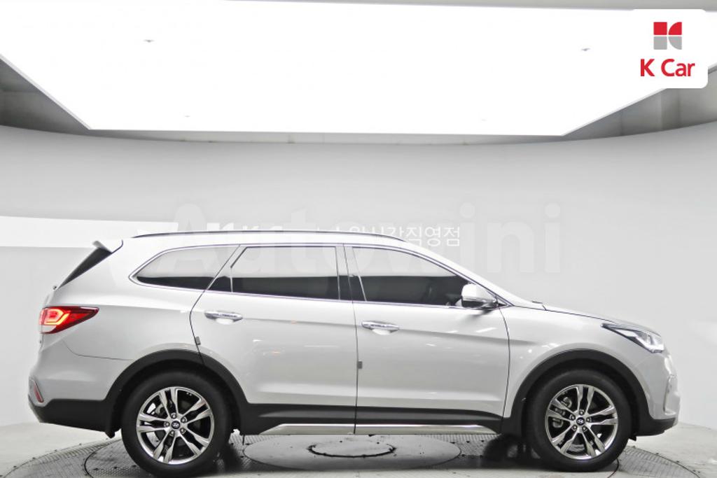 KMHSR81XBJU293159 2018 HYUNDAI  MAXCRUZ DIESEL 2.2 2WD-4