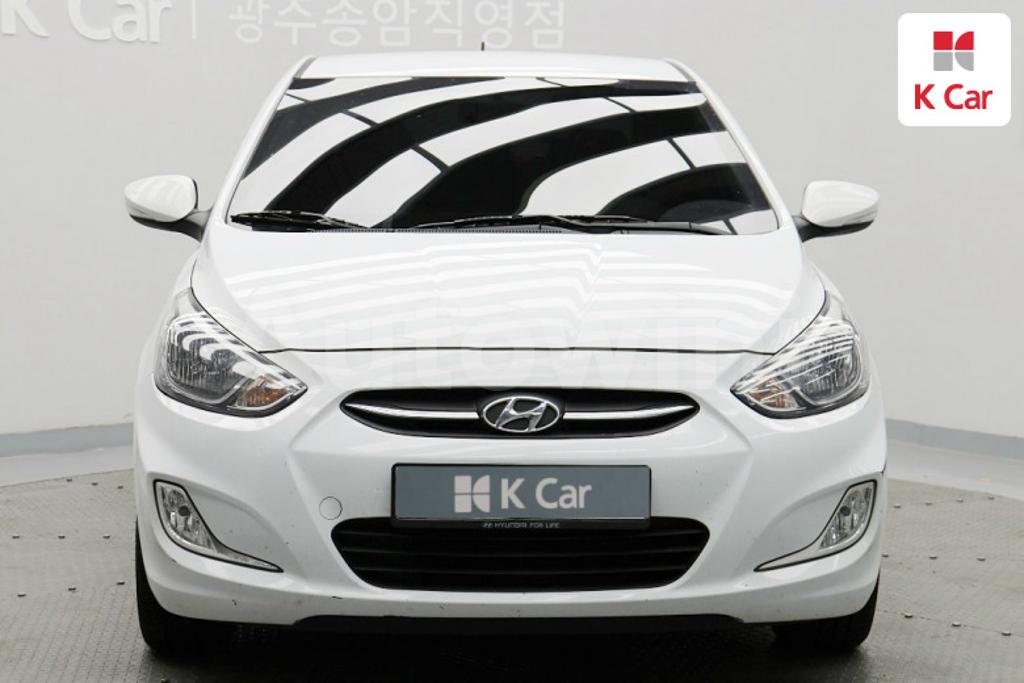 KMHCT41BEHU270491 2017 HYUNDAI ACCENT  1.4 VVT MORDERN-2
