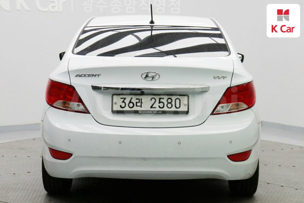 KMHCT41BEHU270491 2017 HYUNDAI ACCENT  1.4 VVT MORDERN-3