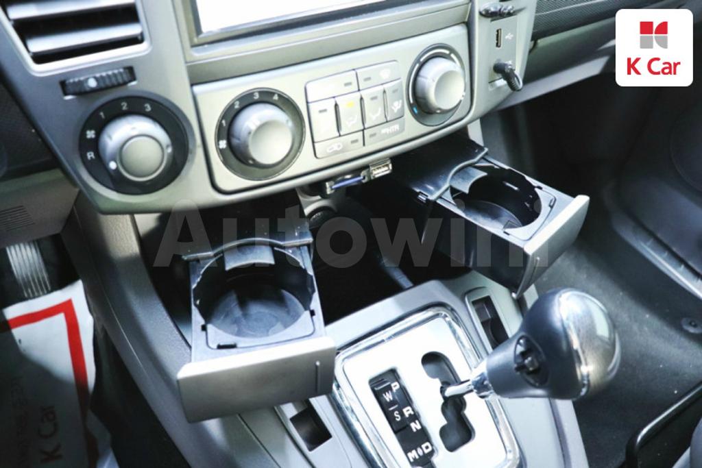 2014 SSANGYONG KORANDO TURISMO 4WD LT 9 SEATS - 17