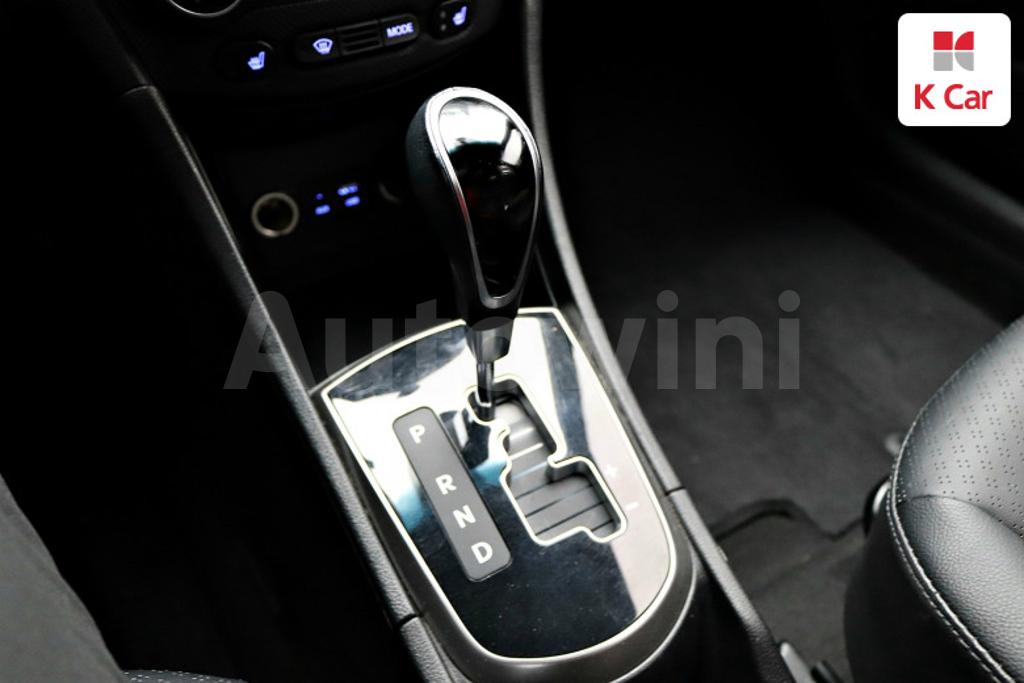 2017 HYUNDAI ACCENT  1.6 GDI PREMIUM - 11