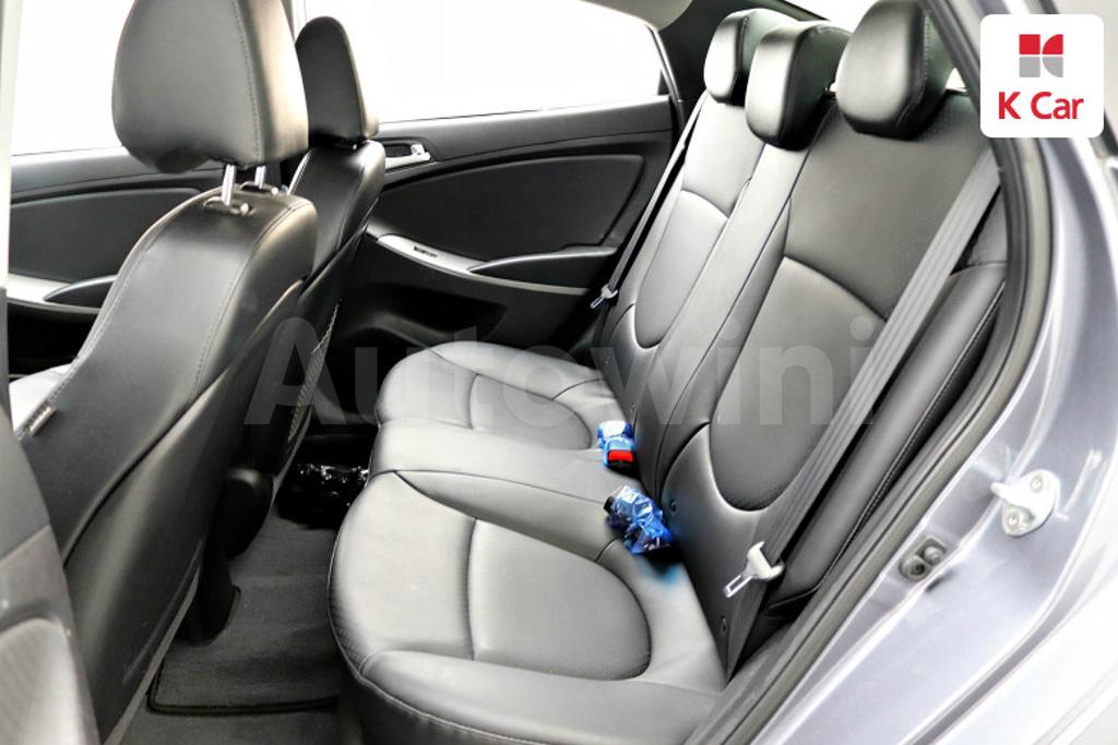 2017 HYUNDAI ACCENT  1.6 GDI PREMIUM - 14