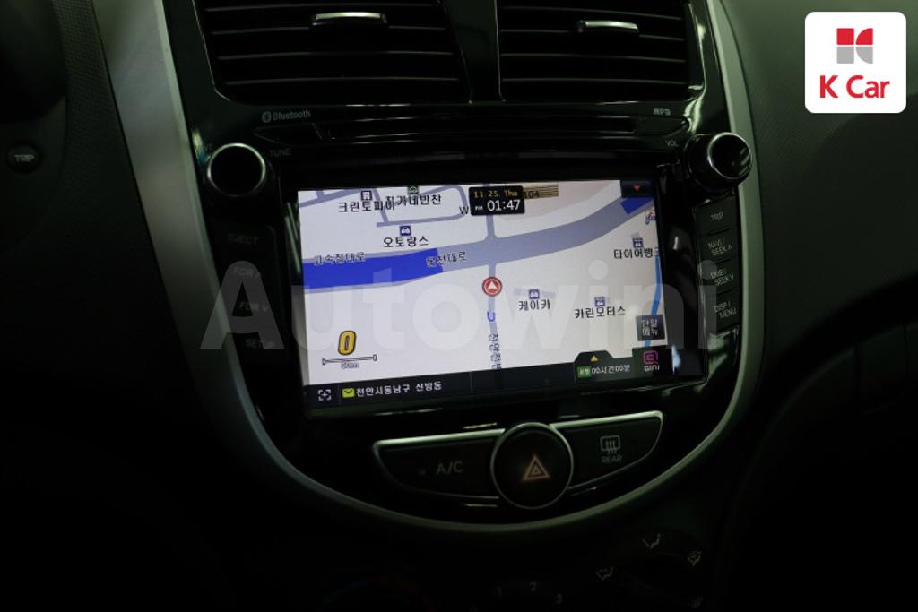 KMHCT41BEHU218548 2017 HYUNDAI ACCENT  1.4 VVT MORDERN-5