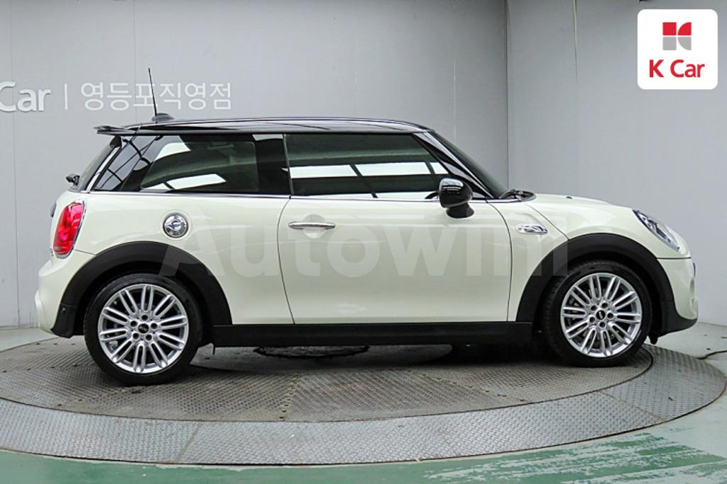 2017 MINI COOPER SD BASIC - 6