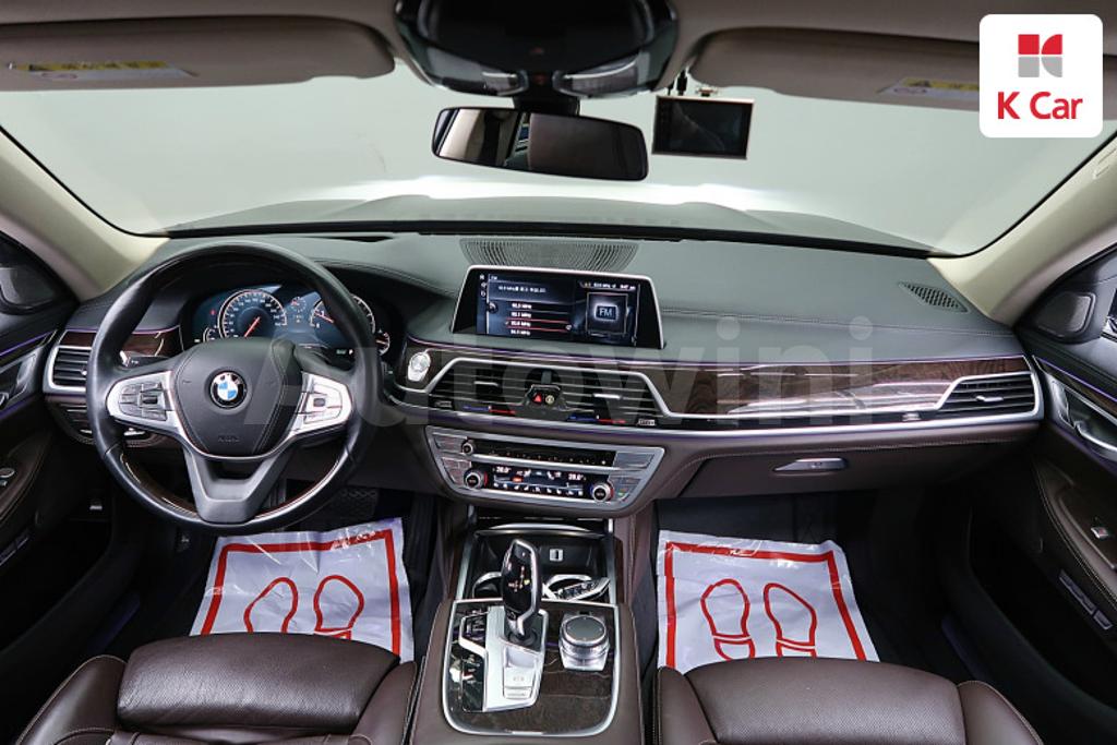 2016 BMW 7 SERIES G11  740LI XDRIVE - 7