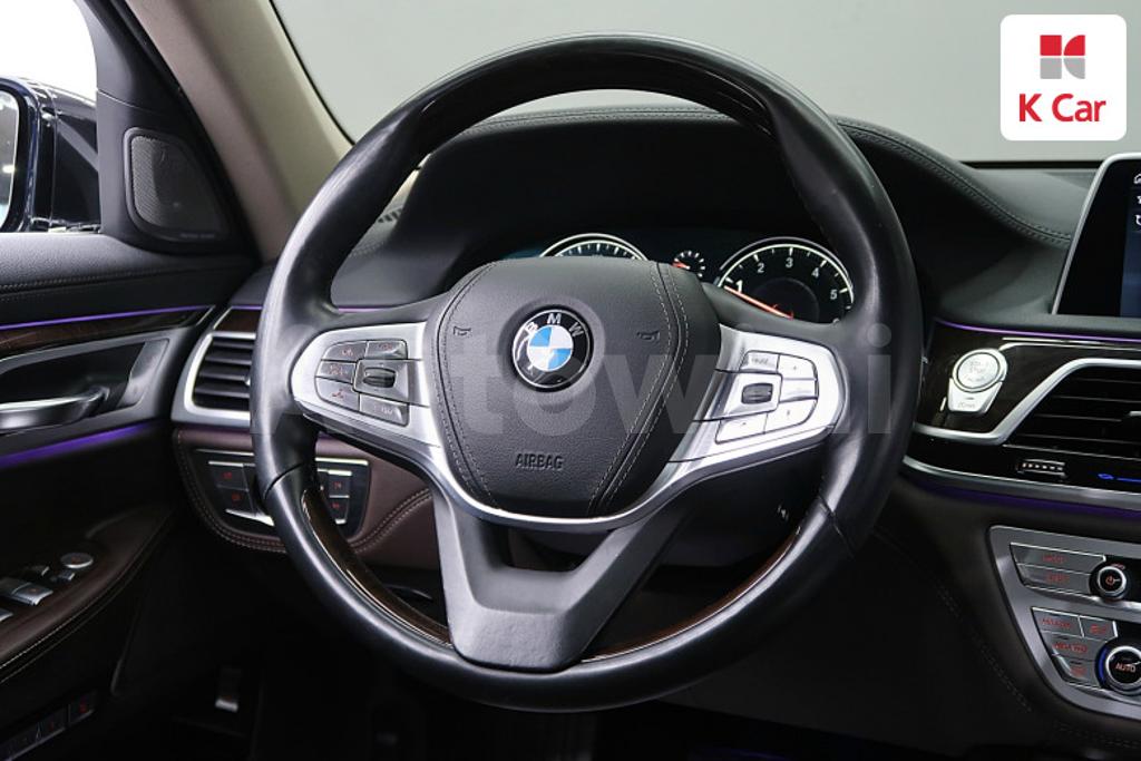 2016 BMW 7 SERIES G11  740LI XDRIVE - 10