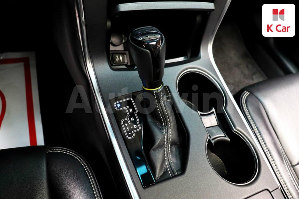 2016 TOYOTA  CAMRY 2.5 XLE - 11