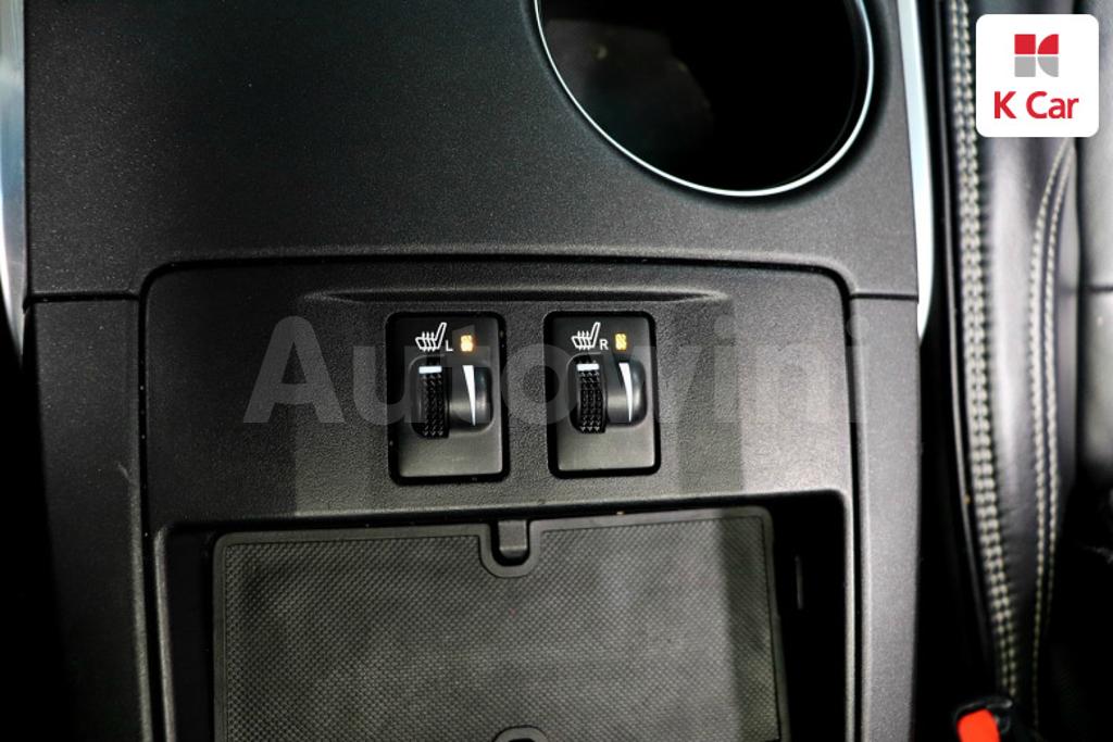 2016 TOYOTA  CAMRY 2.5 XLE - 12