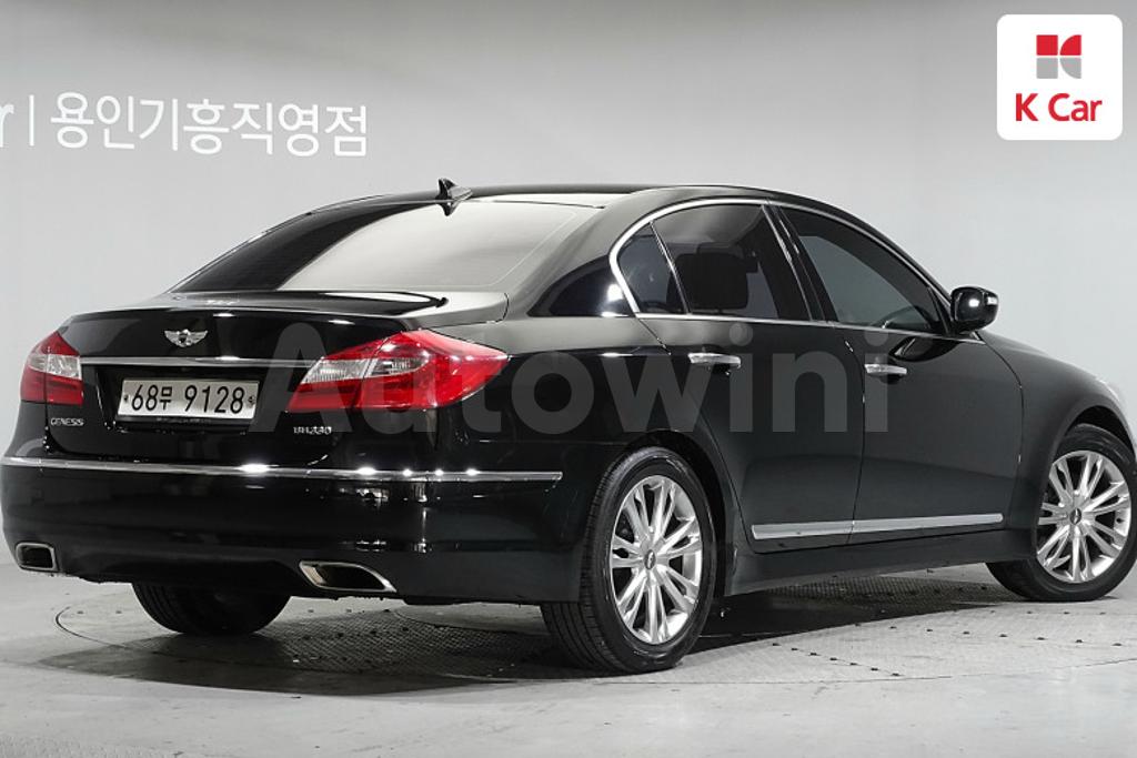 KMHGB41BBCU161599 2012 HYUNDAI GENESIS BH330 LUXURY-2