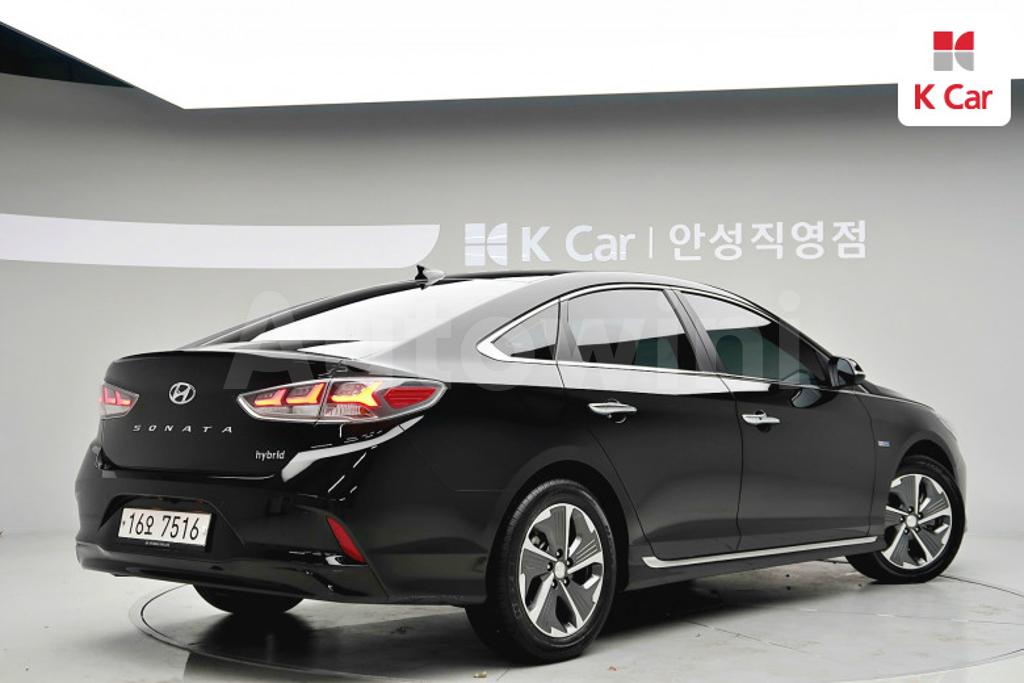 KMHE3413BKA087344 2019 HYUNDAI SONATA RISE HYBRID MORDERN-1