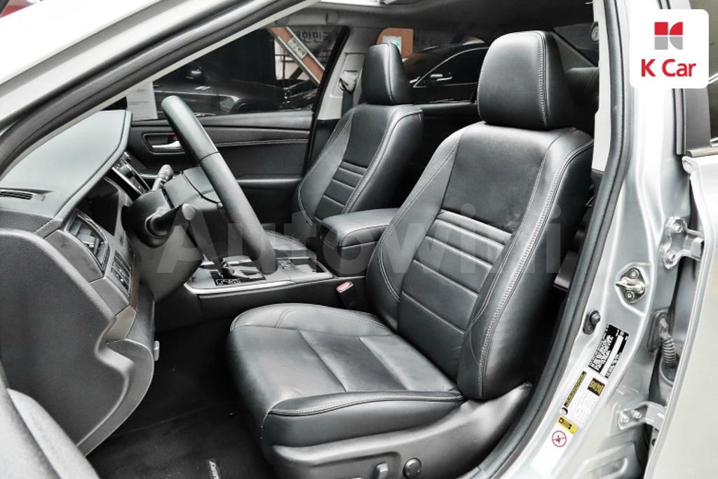 2016 TOYOTA  CAMRY 2.5 XLE - 16