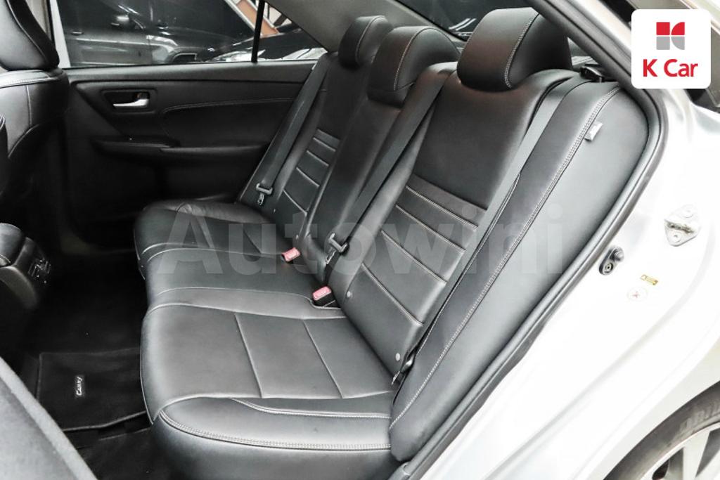2016 TOYOTA  CAMRY 2.5 XLE - 17